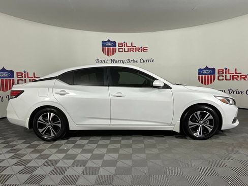 Used 2021 Nissan Sentra SV FWD image 2