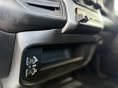 Used 2022 RAM 4500 Tradesman w/ Chrome Appearance Group image 44