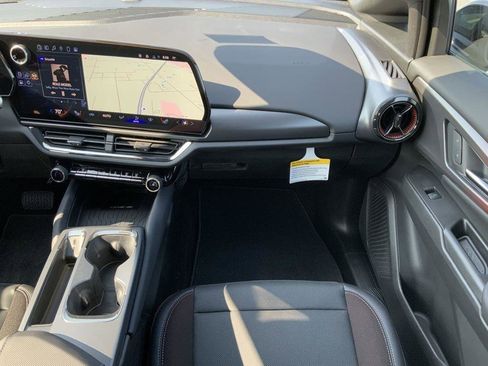 New 2025 Chevrolet Equinox EV RS image 61