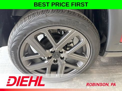 New 2026 Jeep Compass Limited w/ Sun, Sound & Navigation Group AWD/4WD image 8