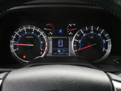 Used 2016 Toyota 4Runner SR5 image 21