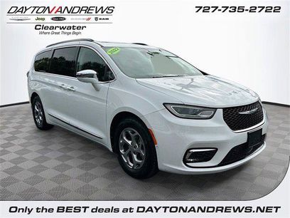 Certified 2022 Chrysler Pacifica Limited