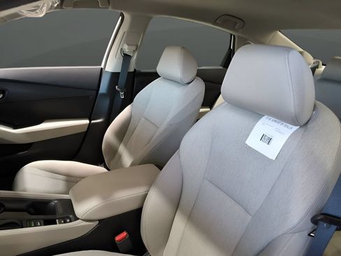 Used 2025 Honda Accord LX image 15
