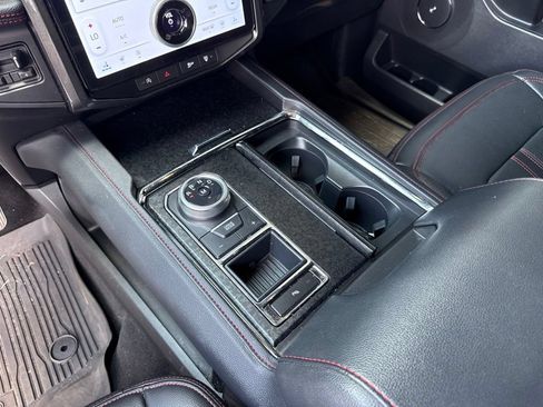 Used 2024 Ford Expedition Limited RWD image 20