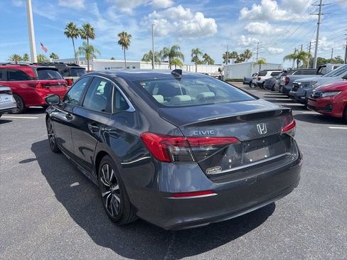 Certified 2024 Honda Civic EX image 5