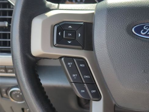 Used 2022 Ford F250 Lariat w/ Lariat Value Package AWD/4WD image 29