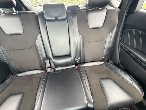 Used 2019 Ford Edge ST w/ Equipment Group 401A AWD/4WD image 15