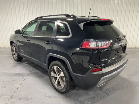 Used 2022 Jeep Cherokee Limited image 3