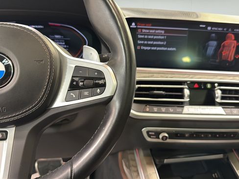 Used 2022 BMW X7 M50i w/ Dynamic Handling Package AWD/4WD image 13