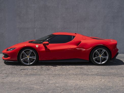 Used 2022 Ferrari 296 GTB RWD image 2