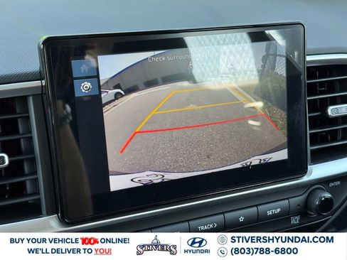 Certified 2025 Hyundai Venue SEL image 28