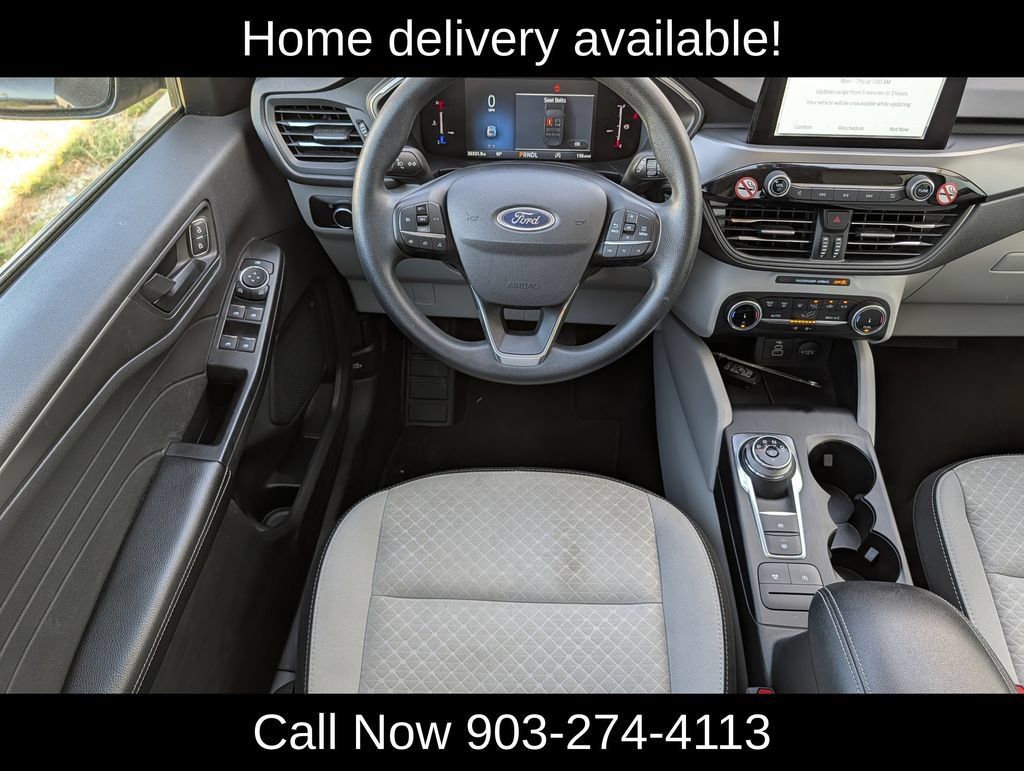 Used 2025 Ford Escape Active AWD/4WD image 13