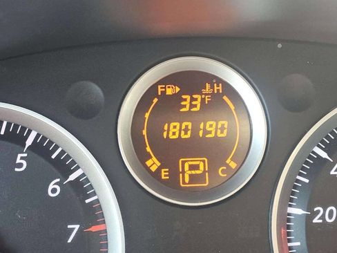 Used 2012 Nissan Sentra 2.0 SR w/ Special Edition Pkg image 10