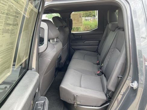 Used 2025 Toyota Tacoma SR5 AWD/4WD image 47