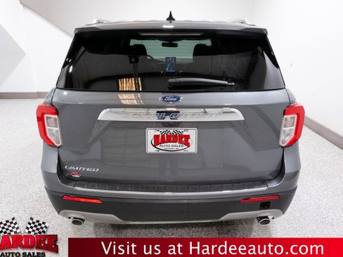 Used 2024 Ford Explorer Limited w/ Limited Technology Package image 4