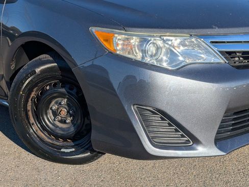 Used 2012 Toyota Camry LE FWD image 8