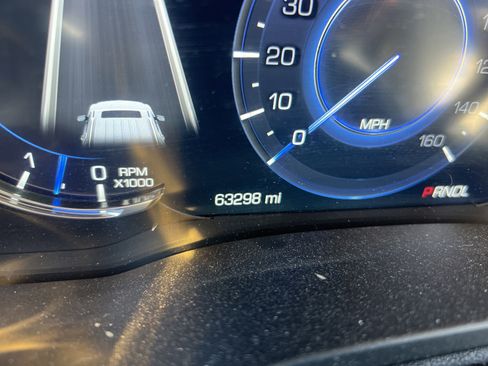 Used 2020 Cadillac Escalade Premium Luxury image 21