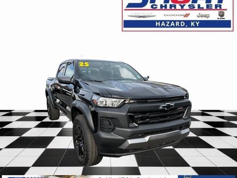 Used 2025 Chevrolet Colorado Trail Boss image 1