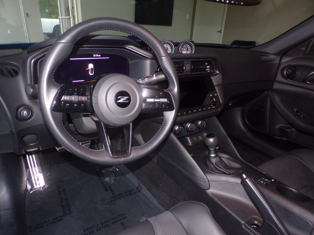 Used 2024 Nissan Z Performance w/ Floor Mat Package RWD image 11