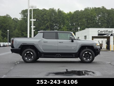 Used 2025 GMC Hummer EV 3X w/ Extreme Off-Road Package AWD/4WD image 8