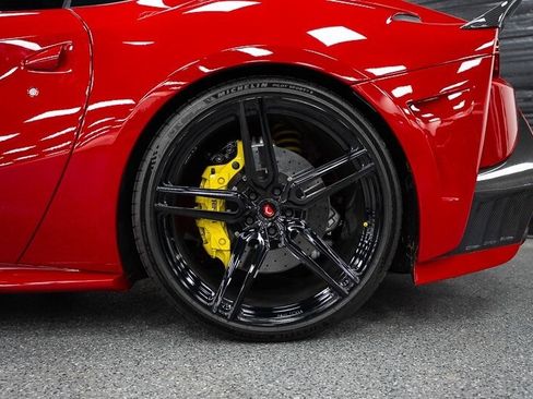 Used 2019 Ferrari 812 Superfast image 38