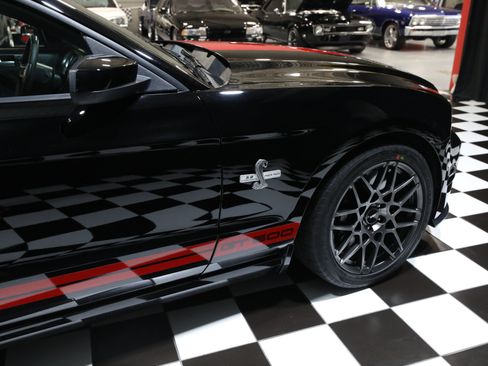 Used 2013 Ford Mustang Shelby GT500 RWD image 16
