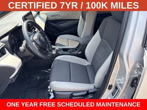 Used 2025 Toyota Corolla LE FWD image 14