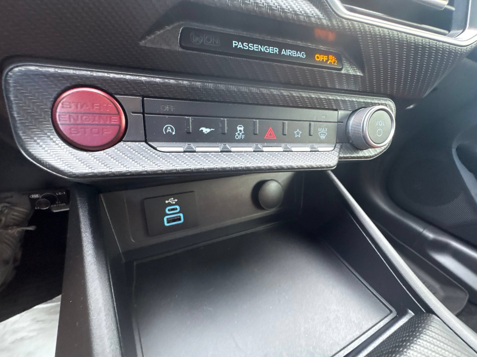 Used 2025 Ford Mustang GT Premium RWD image 24