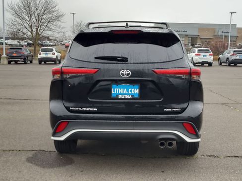 Used 2023 Toyota Highlander XSE image 13