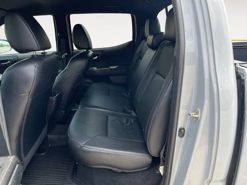 Used 2017 Toyota Tacoma TRD Pro AWD/4WD image 13