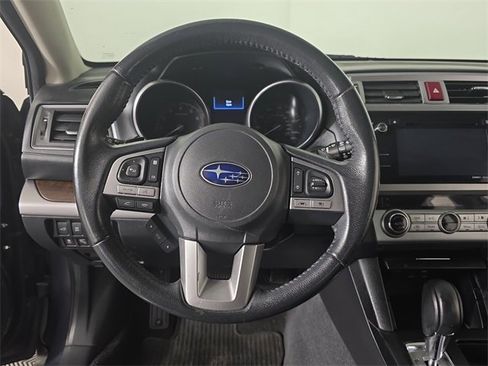 Used 2017 Subaru Outback 2.5i Limited image 10