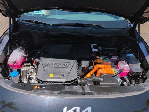Used 2025 Kia Niro EX FWD image 31