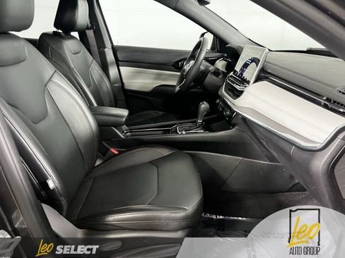 Used 2023 Jeep Compass Limited AWD/4WD image 23