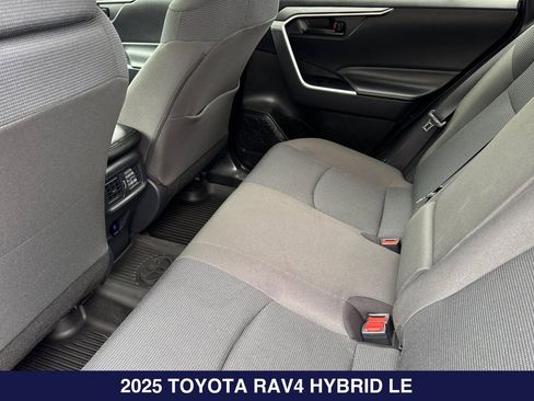 Used 2025 Toyota RAV4 LE AWD/4WD image 14