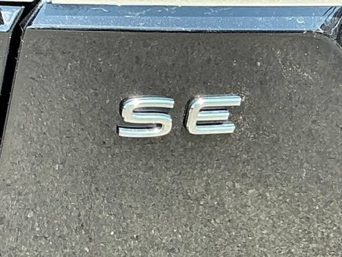 Certified 2026 Volkswagen Atlas SE AWD/4WD image 9