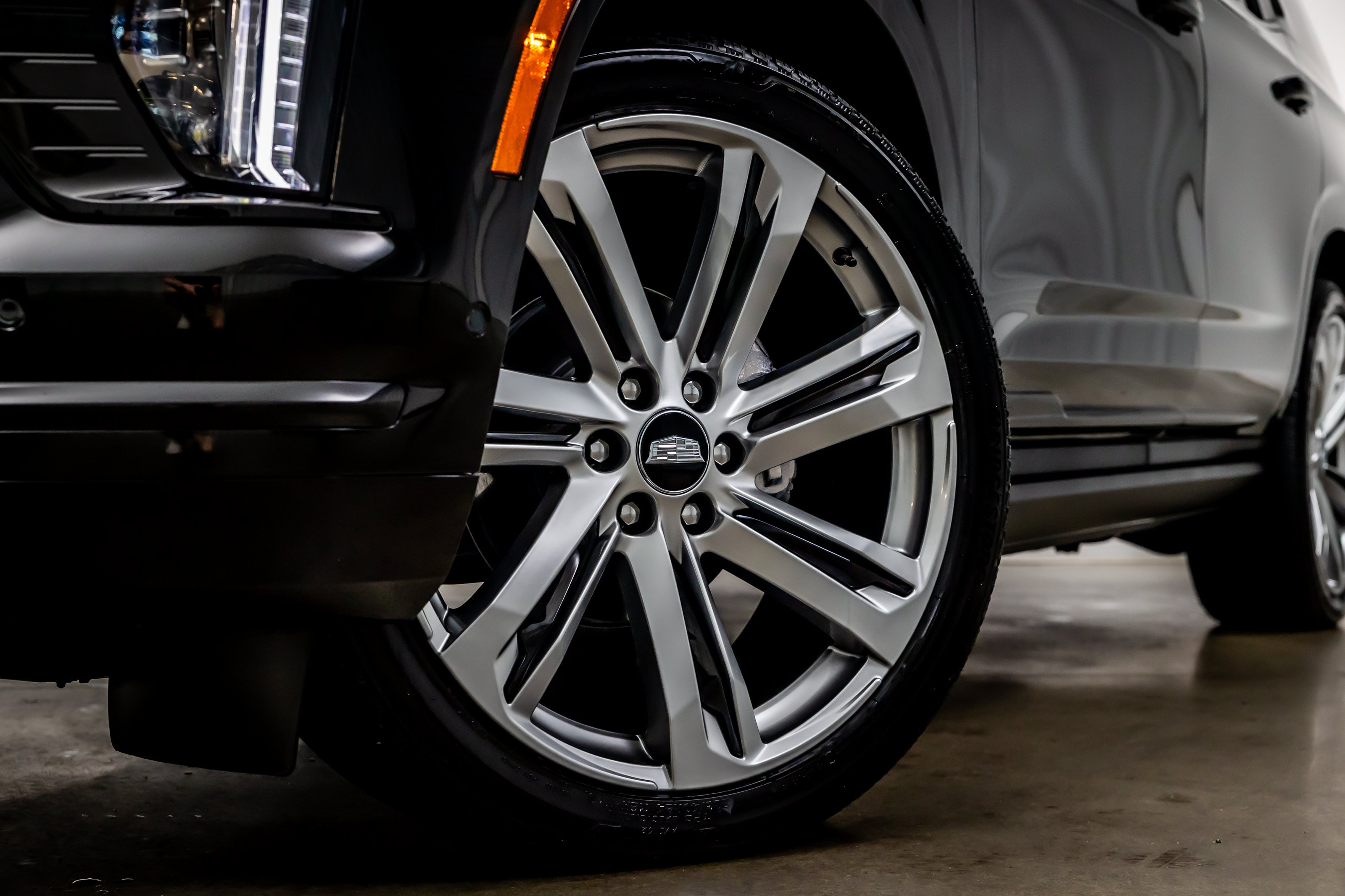 Used 2025 Cadillac Escalade Sport w/ Touring Package AWD/4WD image 23