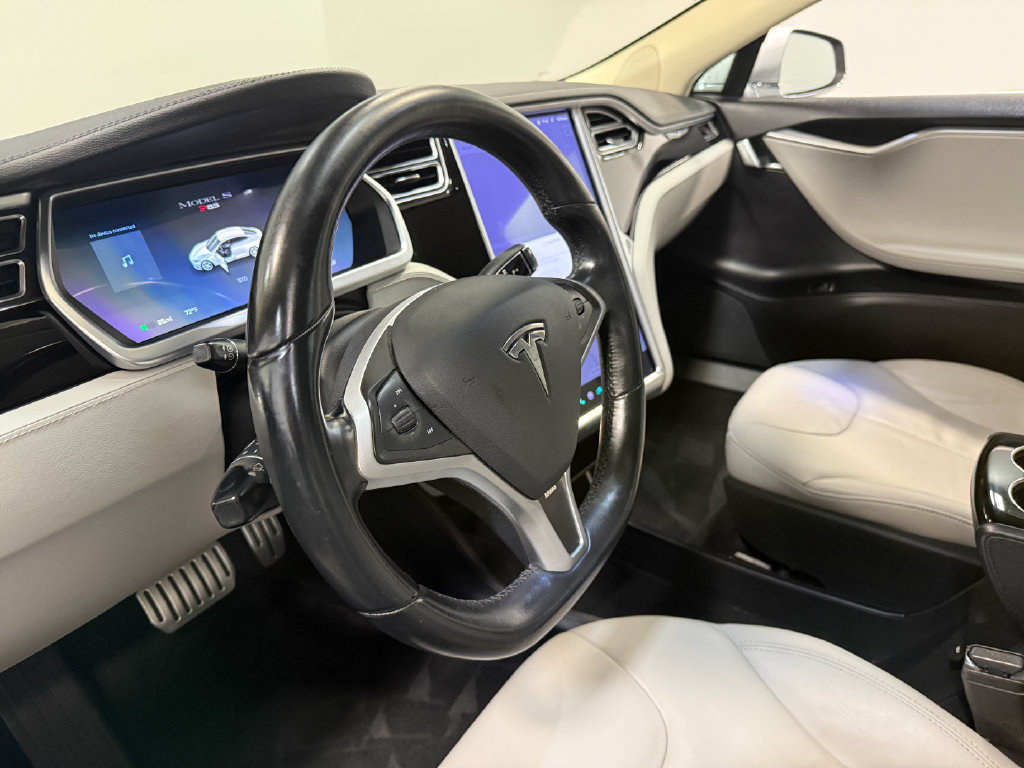 Used 2013 Tesla Model S Performance RWD image 63