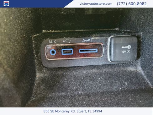 Used 2016 Jeep Grand Cherokee SRT image 90