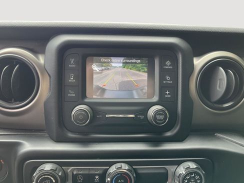 Used 2020 Jeep Gladiator Sport w/ Quick Order Package 23S AWD/4WD image 25