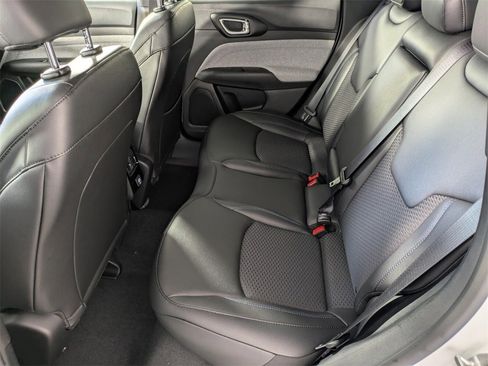 New 2026 Jeep Compass Latitude image 14