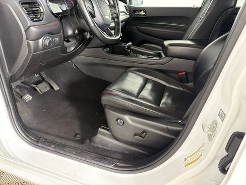 Used 2024 Dodge Durango GT RWD image 11