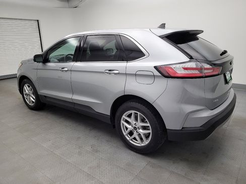Used 2024 Ford Edge SEL image 3