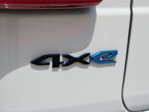 Used 2021 Jeep Wrangler Unlimited Sahara AWD/4WD image 12