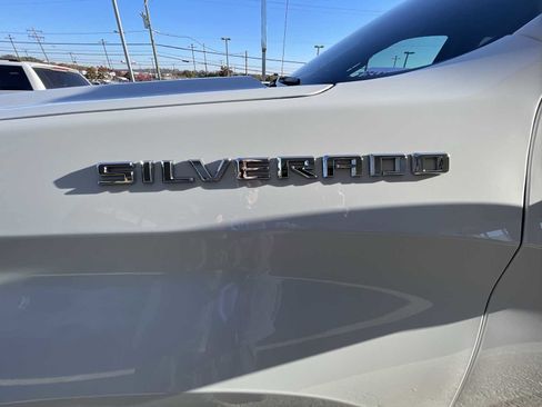 Used 2024 Chevrolet Silverado 1500 Custom image 31