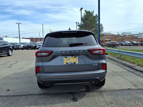 Certified 2024 Ford Escape ST-Line w/ Tech Pack #1 image 7