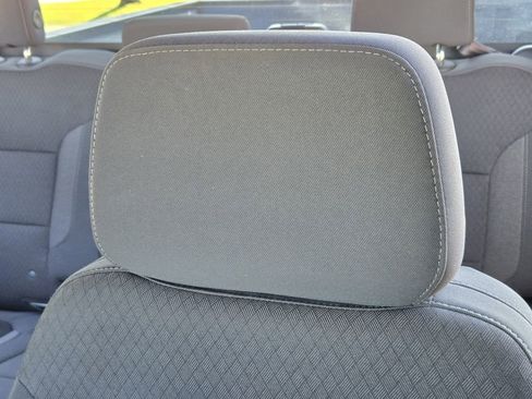 Used 2022 Chevrolet Silverado 1500 LT image 21