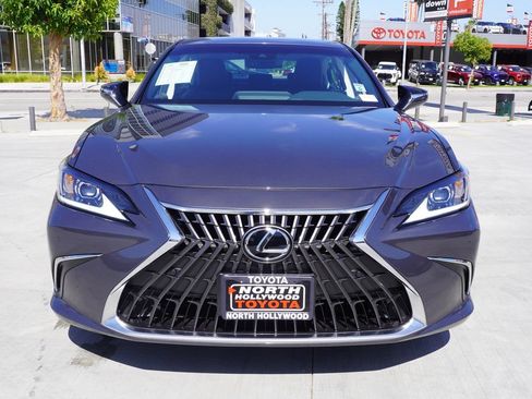 Used 2024 Lexus ES 350 w/ Premium Package FWD image 3
