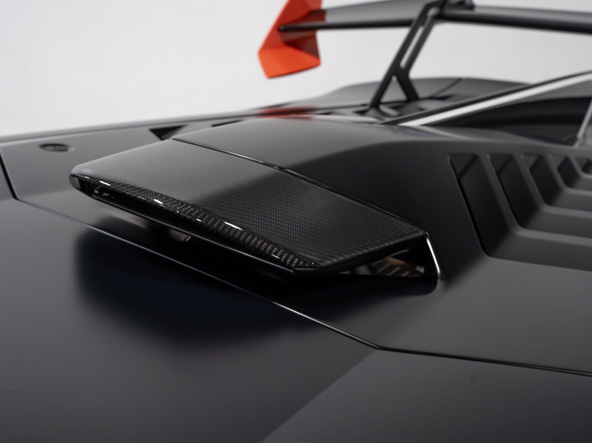 Used 2024 Lamborghini Huracan STO RWD image 29