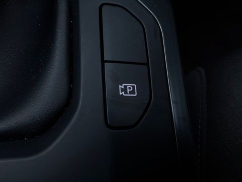 Used 2025 Kia K4 FWD image 23