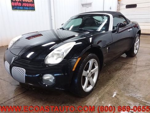 Used 2006 Pontiac Solstice Convertible w/ Premium Package image 4